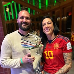 Óscar González: “Se está creando una nueva industria vinculada al femenino”