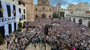 Castellón se vuelca en la celebración del ascenso