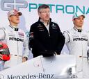 Mercedes presenta el W02 MGP de 'Schumi' y Rosberg