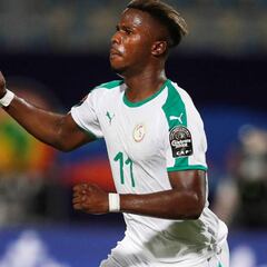 Belaili castiga con un gran gol a una Senegal sin ideas