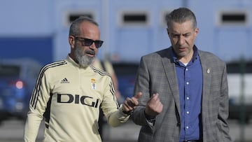 18/10/2022  ALVARO CERVERA EN SU PRIMER ENTRENAMIENTO COMO NUEVO TECNICO DEL REAL OVIEDO ENTRENAMEINTO DEL OVIEDO   MARTIN PELAEZ