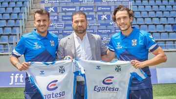 Alex Corredera y Elady Zorrilla el d&iacute;a de su presentaci&oacute;n con el CD Tenerife. 