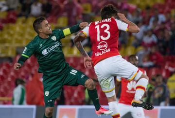 Partido táctico en El Campín. La Equidad se mantiene sólido en el grupo de los ocho, mientras que el equipo dirigido por Gregorio Pérez ratifica su liderato en un partido que tuvo que pelear con 10 jugadores todo el segundo tiempo.