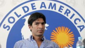 El 'loco' Abreu: 21 equipos en 21 años como futbolista