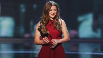 En el comercial que emitió la NFL con motivo de su temporada número 100 aparece una joven que busca cambiar el deporte en favor de las mujeres.