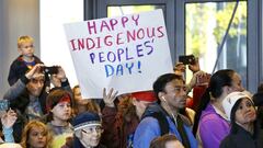 Algunos estados del país observan el Día de los Pueblos Indígenas al mismo tiempo que el Columbus Day o en sustitución de este.