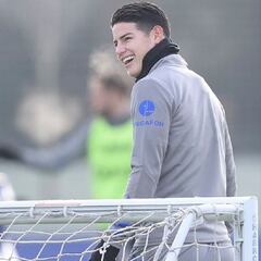 El Everton de James y Mina se ilusiona con la Champions