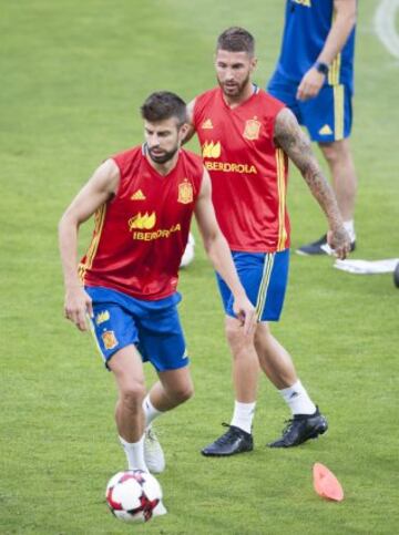 Gerard Piqué y Sergio Ramos. 