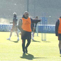 Gilsanz: “Los problemas que pueda tener el Tenerife... bastante tenemos con lo nuestro”