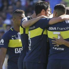 Fabra recupera la titularidad en Boca y Wilmar Barrios debuta