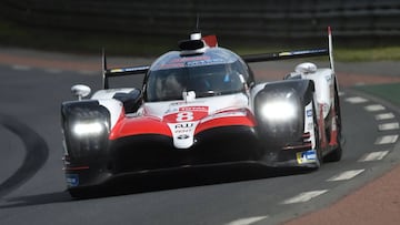 Fernando Alonso con el Toyota en las 24 Horas de Le Mans. 