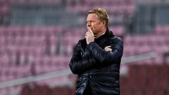 BARCELONA, SPAIN - DECEMBER 08: Head coach Ronald Koeman of FC Barcelona during the UEFA Champions League Group G stage match between FC Barcelona and Juventus at Camp Nou on December 08, 2020 in Barcelona, Spain. Sporting stadiums around Spain remain und