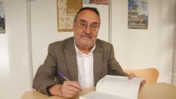 Relaño firmó 'Tantos Mundiales, tantas historias' en Cáceres