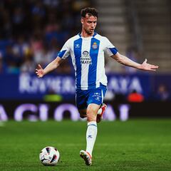 Esperando a Javi Puado