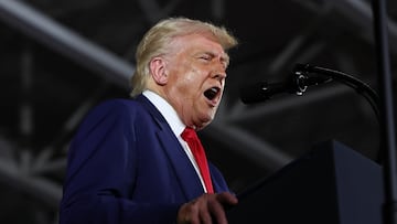 El presidente Trump firmó una orden ejecutiva contra las jurisdicciones “santuario”, que ofrecen protección a los inmigrantes indocumentados.