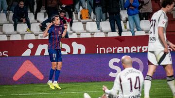 Ortuño celebra su gol ante el Albacete