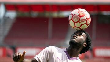 GRAFCAT7159. GIRONA, 06/08/2024.- El atacante neerlandés Gabriel Misehouy, quien el pasado mes llegó libre al Girona después de finalizar su contrato con el Ajax, durante su presentación como nuevo jugador del Girona, club con el que ha firmado hasta el año 2028. EFE/David Borrat