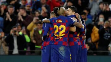 Soccer Football - La Liga Santander - FC Barcelona v Deportivo Alaves - Camp Nou, Barcelona, Spain - December 21, 2019 Barcelona's Lionel Messi celebrates scoring their third goal with teammates REUTERS/Albert Gea
