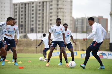Colombia entrena pensando en Venezuela en la última fecha de Eliminatorias.