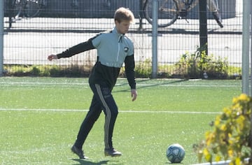 De Jong aprovechó para entrenarse en Holanda... hasta que le dejaron