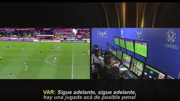 En el River-Boca de las semifinales de 2019, el &aacute;rbitro brasile&ntilde;o cobr&oacute; un penal de Emmanuel M&aacute;s sobre Rafael Borr&eacute; con ayuda de la tecnolog&iacute;a y tambi&eacute;n hubo pol&eacute;mica.