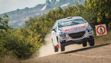 Pepe López ganó la Peugeot 208 Rally Cup.