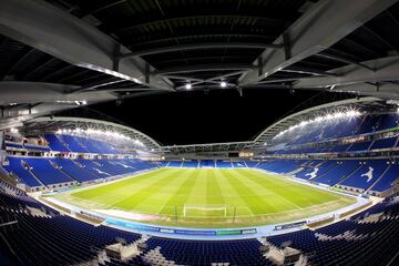 El Falmer Stadium, conocido como American Express Community Stadium por razones de patrocinio o simplemente como The Amex, es un estadio de Fútbol, ubicado en Brighton & Hove en el poblado de Falmer, en el Reino Unido. Sirve como sede de los partidos de local del equipo Brighton & Hove Albion.  La construcción del estadio fue iniciada en el 2008 y finalizada el 31 de mayo de 2011, siendo inaugurado el 16 de julio del mismo año en el partido final de la Sussex Senior Challenge Cup entre el Brighton & Hove Albion contra el Eastbourne Borough. El primer partido de liga jugado en el estadio fue contra el Doncaster Rovers, este club también fue el último oponente del Brighton & Hove en su último partido en su antiguo estadio, el Goldstone Ground.  En el 2015, el estadio era una de las sedes de la Copa Mundial de Rugby de 2015.