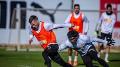 Corberán estrecha Paterna para jugar en Vallecas