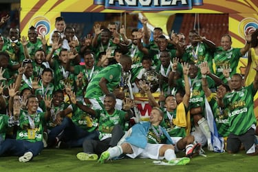 El festejo fue en el estadio Atanasio Girardot y las figuras de ese Cali eran: Harold Preciado, Andrés Roa, Andrés Pérez, Frank Fabra y Helibelton Palacios.