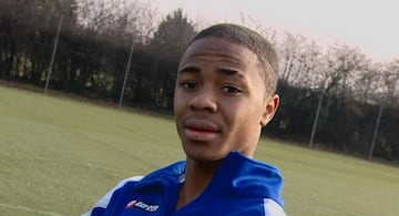 Sterling inició con el Queens Park Rangers, donde logró destacar en distintas categorías juveniles. Siempre caracterizado por su velocidad y técnica.