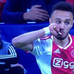 Mazraoui terminó con el ayuno del Ramadán durante el partido