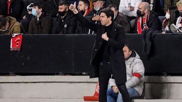 Iraola: "El vestuario sabe que ahora hay que apretar"