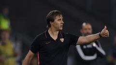 Man Utd the "biggest team in world" but Sevilla can progress, says coach Lopetegui