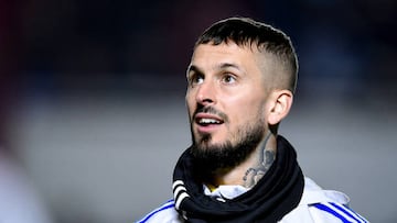 BUENOS AIRES, ARGENTINA - JULY 19: Dario Benedetto of Boca Juniors gestures before a match between Argentinos Juniors and Boca Juniors as part of Liga Profesional 2022 at Diego Maradona Stadium on July 19, 2022 in Buenos Aires, Argentina. (Photo by Marcelo Endelli/Getty Images)