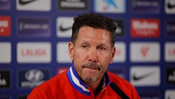 MAJADAHONDA (MADRID), 23/09/2025.-El técnico argentino del Atlético de Madrid Diego Simeone, durante la rueda de prensa tras el entrenamiento preparatorio del partido de LaLiga contra el Rayo Vallecano, este martes en la Ciudad Deportiva de Majadahonda.-EFE/ Zipi Aragón