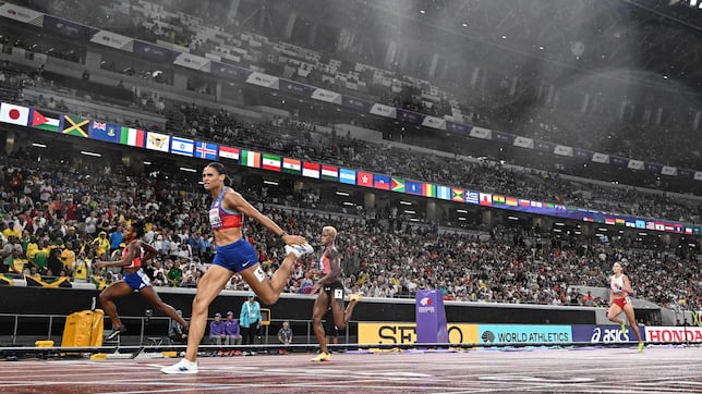 Extraterrestre McLaughlin: primera mujer en bajar de 48 en 40 años