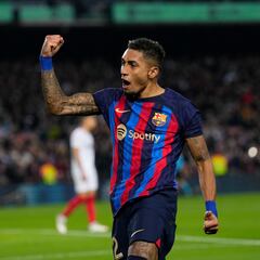 Barcelona’s Raphinha shows his worth on the right wing, his favourite position