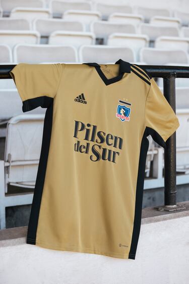 Oficial: Colo Colo sorprende con su nueva camiseta