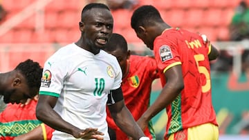 Senegal&#039;s forward Sadio Mane reacts during the Group B Africa Cup of Nations (CAN) 2021 football match between Senegal and Guinea at Stade de Kouekong in Bafoussam on January 14, 2022. (Photo by Pius Utomi EKPEI / AFP)