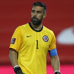 "Preocupa": Bravo se refirió a la falta de gol de la Roja