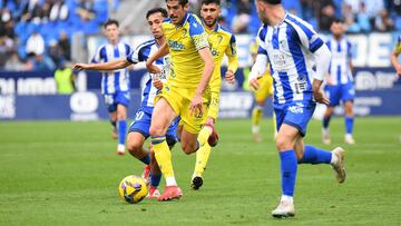 Carlos Fernández en el encuentro frente al Málaga en La Rosaleda. Foto: Cádiz CF.