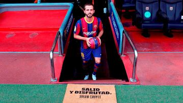 Miralem Pjanic en su presentación con el Barça
