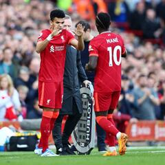 Klopp y Robertson destacan ingreso de Díaz ante Everton