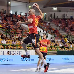 Las pruebas médicas mantienen las dudas con Cañellas