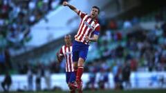 El Atlético cumple en Sevilla y vuelve a ponerse líder