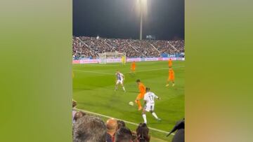 Arda Güler’s icy nutmeg: electrifying the stands with an unbelievable move!