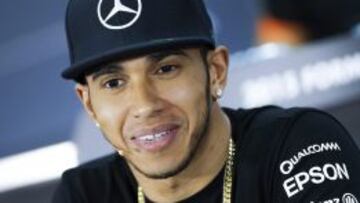 Lewis Hamilton en la rueda de prensa del GP de Bahrain.