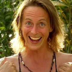 Muere Sarah Danser, protagonista de ‘Aventura en pelotas’, a los 34 años