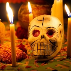 ¿Cuál es el significado de las velas del altar de Día de Muertos y cuándo se prenden este 2024?