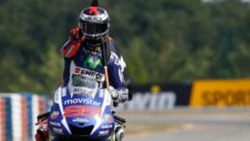 Lorenzo celebrando una de sus siete victorias del año.